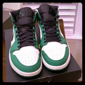 Sold on Merc! Air Jodan 1 Mid